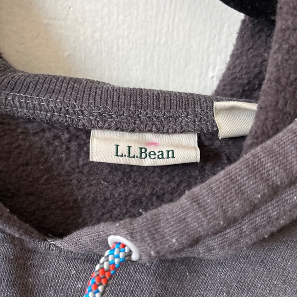 L.L bean sweatshirt - Picture 2 of 3